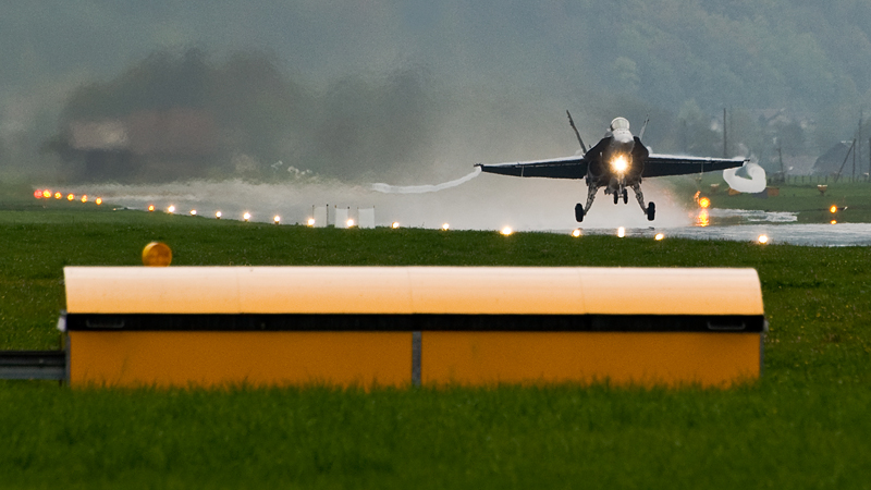 68_Meiringen_FA-18C Hornet.jpg